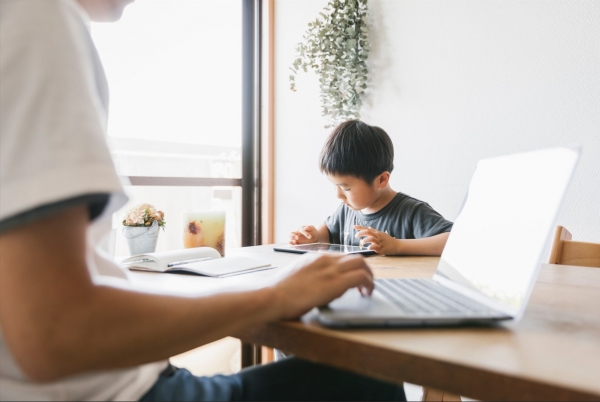 정부가 출산·양육지원을 위해 고용보험법 하위법령 일부를 개정한다. 사진=iStock